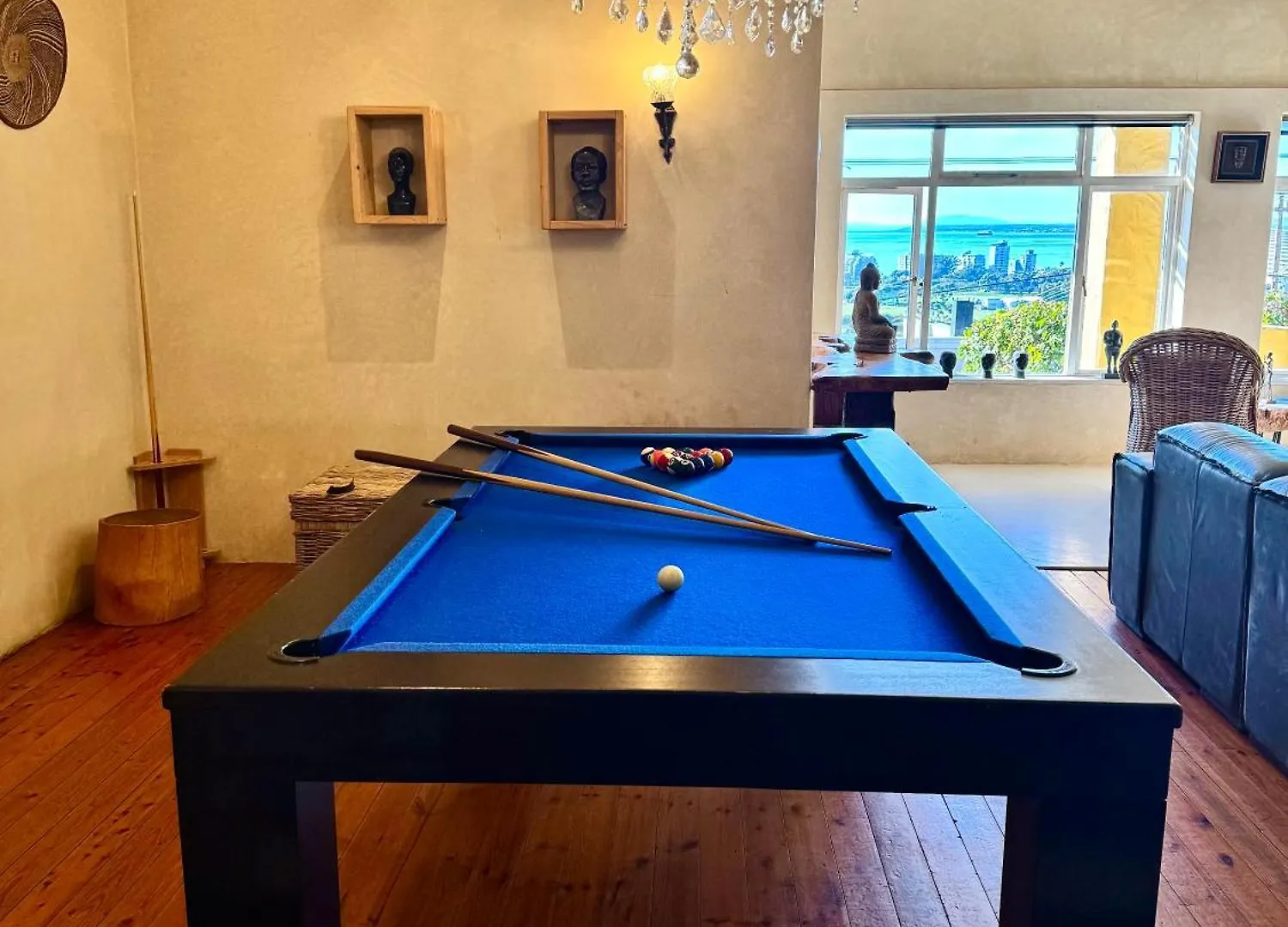 Sun, Sea & A Wood-Fired Hot Tub In A Downtown Mediterranean Villa Kapstadt