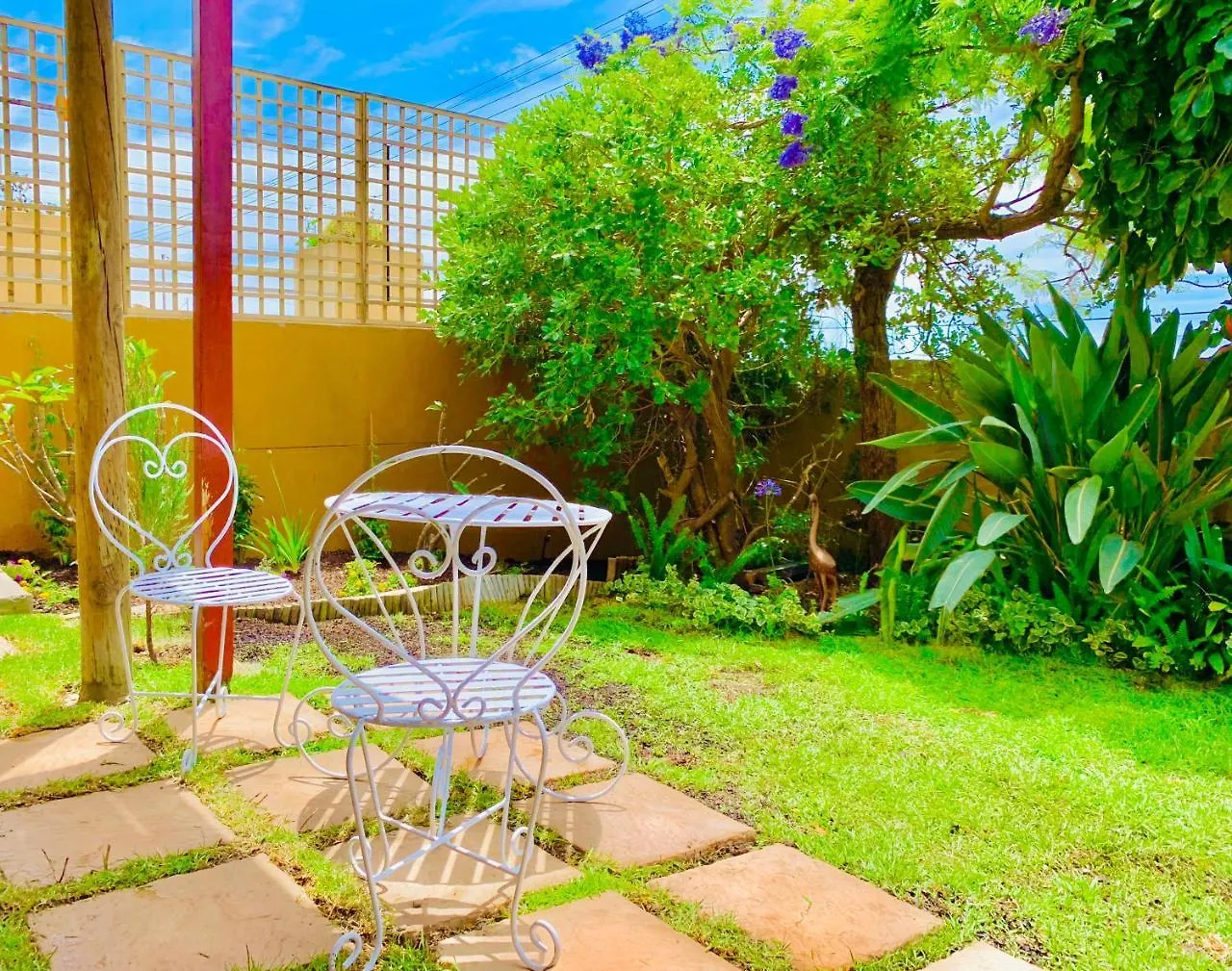 Sun, Sea & A Wood-Fired Hot Tub In A Downtown Mediterranean Villa Kapstadt